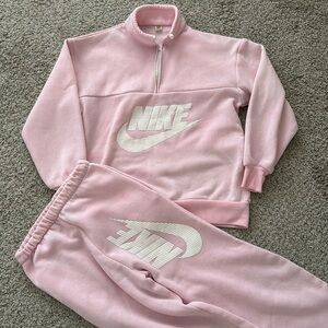 M Vintage Nike Fleece Set (Girls)